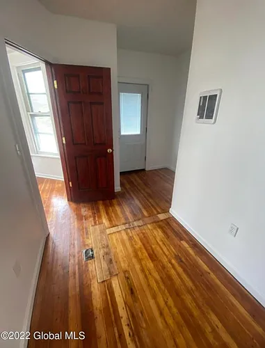 534-536 Morris Ave Photo 1