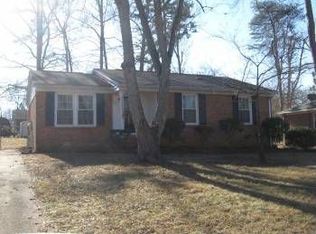 2512 Fernbrook Rd, Greensboro, NC 27405