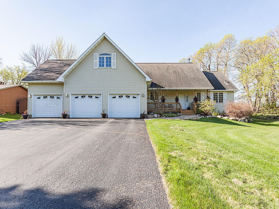 1st image of 41708 Grace Etta Rd