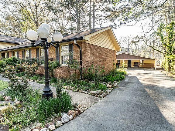 3rd image of 103 Rolling Oaks Dr NW
