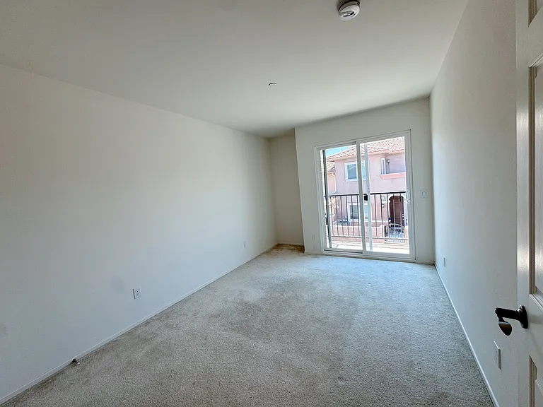 4408 Lilac Cir — Photo 5