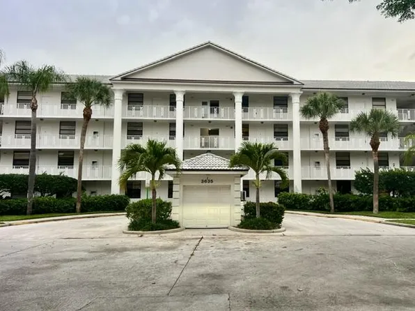 3635 Whitehall Drive #305, West Palm Beach, FL 33401
