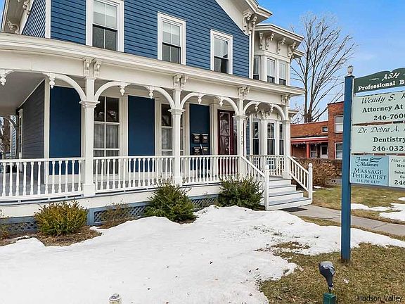 4th image of 172 Main St