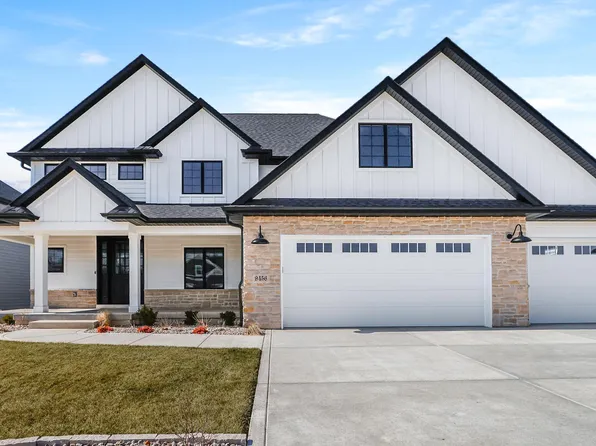 9456 Corydalis Ave, Saint John, IN 46373