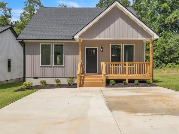 331 Peachtree St, Woodruff, SC 29388