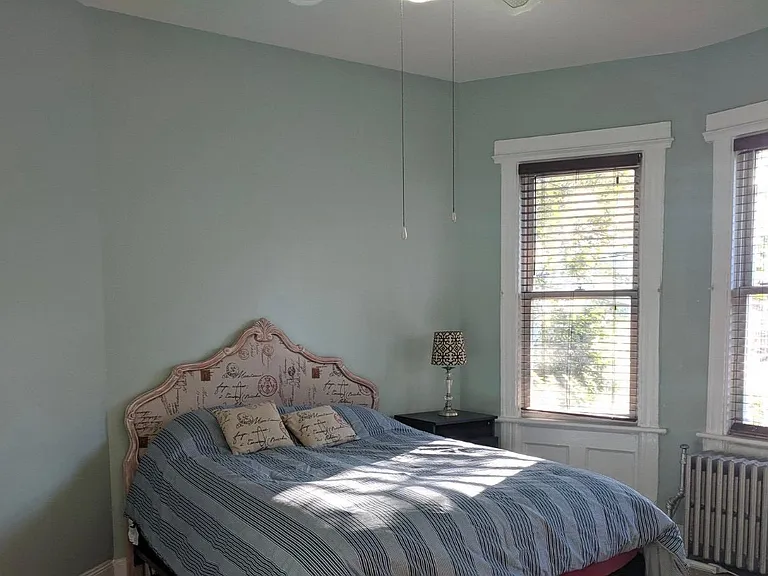 302 Sherman Ave #2 — Photo 4