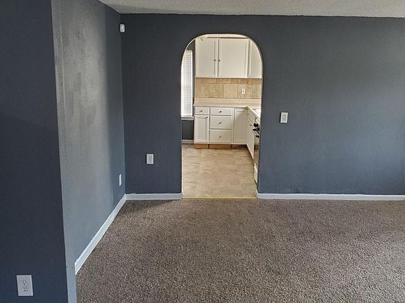 4th image of 3529 Norton Ave