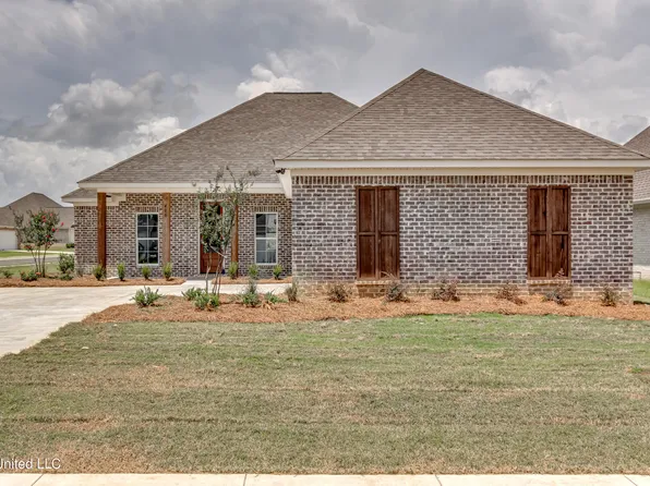 400 Butternut Dr, Canton, MS 39046