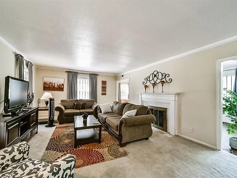 3423 Ozark St — Photo 14