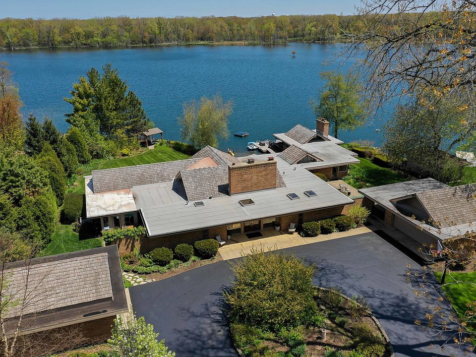 1st image of 420 Appley Ave