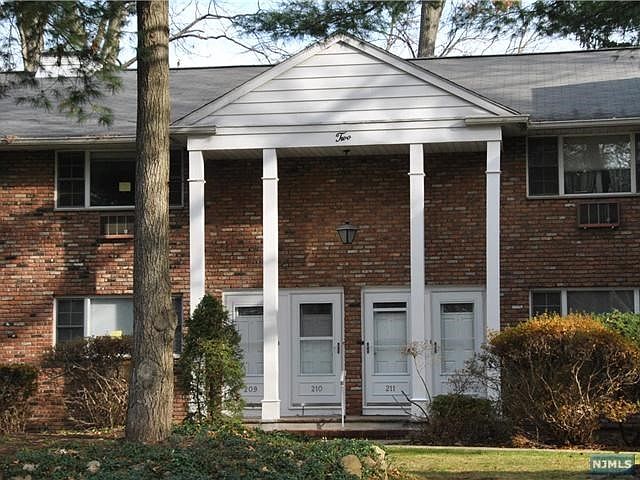 1st image of 210 Washington Dr Unit 210
