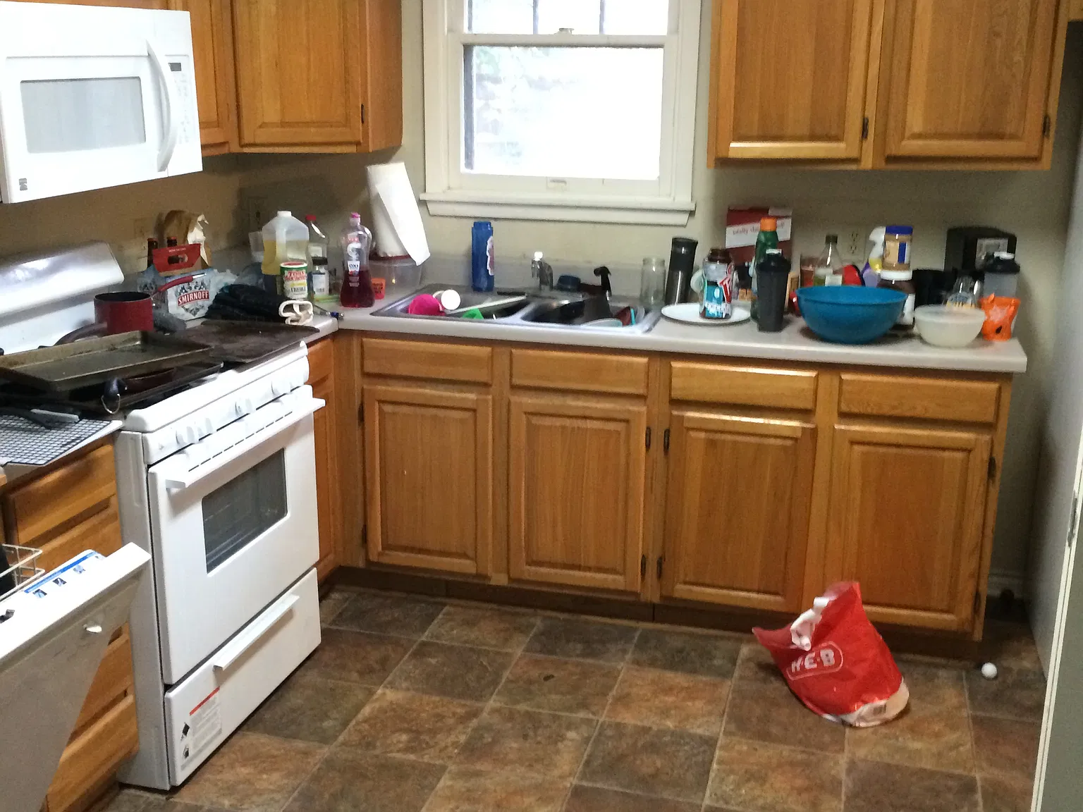 4 bed, 1400 sqft, $3,295 — Photo 2
