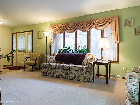 3rd image of 806 Madiera Dr