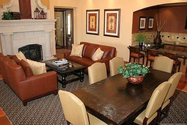 Palmilla at Campus Pointe — Photo 15