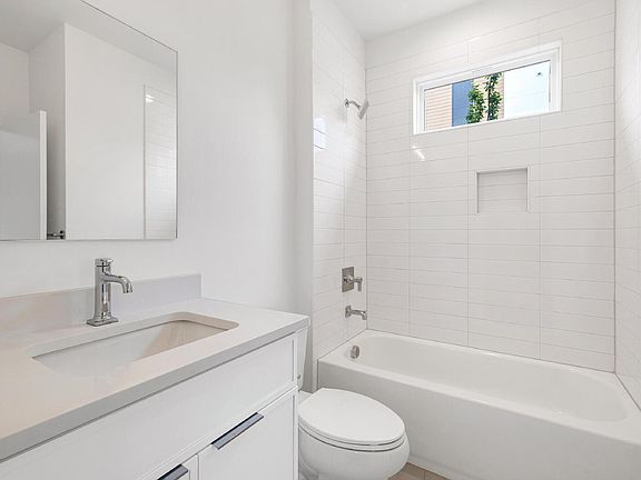 5th image of 1313 Garner Rd #103