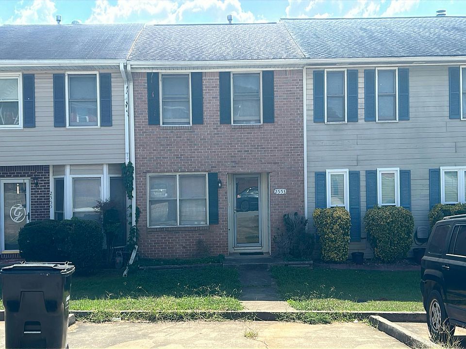 1st image of 2553 Hampstead Dr