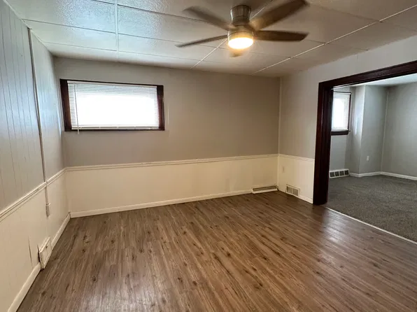 459 Broadway Ave, Bedford, OH 44146
