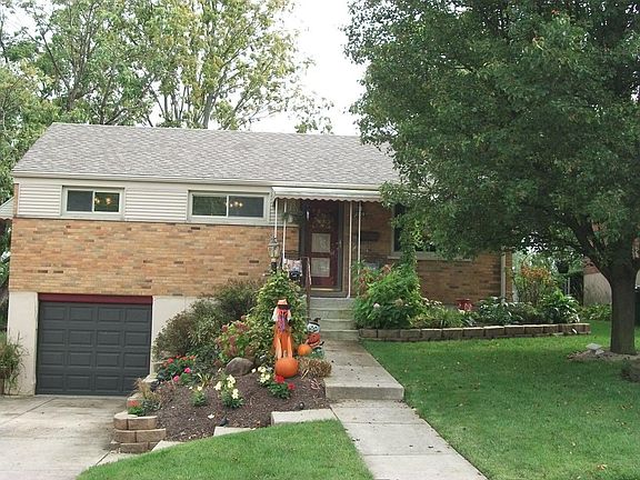 2nd image of 2220 Townhill Dr