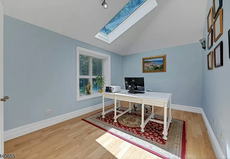 252 Mabel Pl — Photo 21