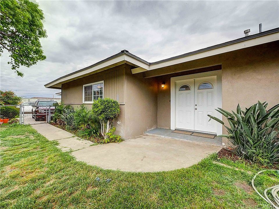 1st image of 11061 Arroyo Dr