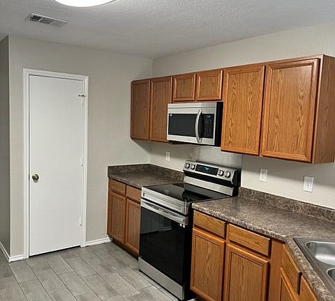 4th image of 297 Cordero Dr