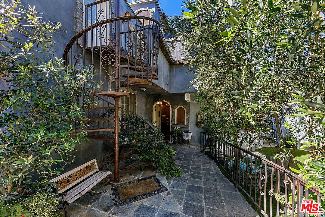 6 bed, 8.0 bath, 4500 sqft, $24,500 — Photo 4