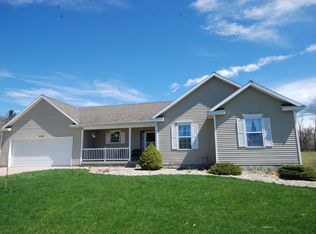 5184 Ravine Dr, Middleville, MI 49333