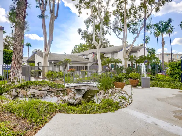 Villa Creek Apartments, 9200 Bloomfield St, Cypress, CA 90630
