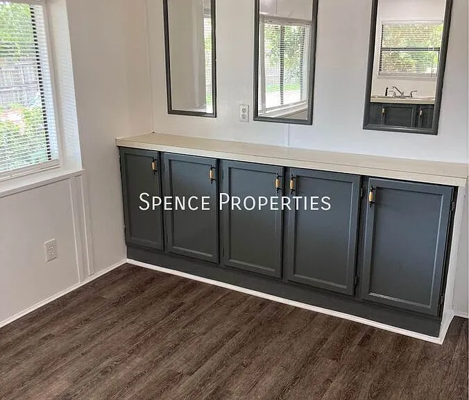 1726 Eagle Bay Ln — Photo 12
