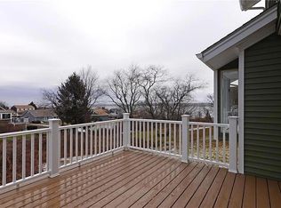 68 Stewart Dr, Portsmouth, RI 02871