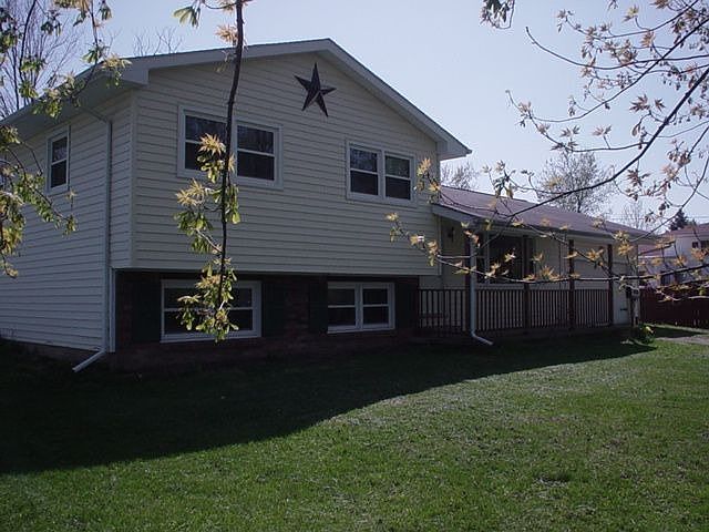 Front of house NE