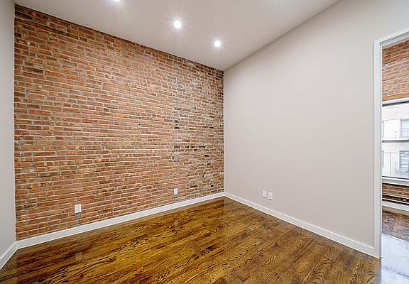 4th image of 312 W 21st St #5F