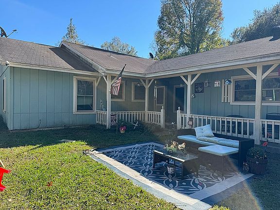 3rd image of 633 Pineview Dr W