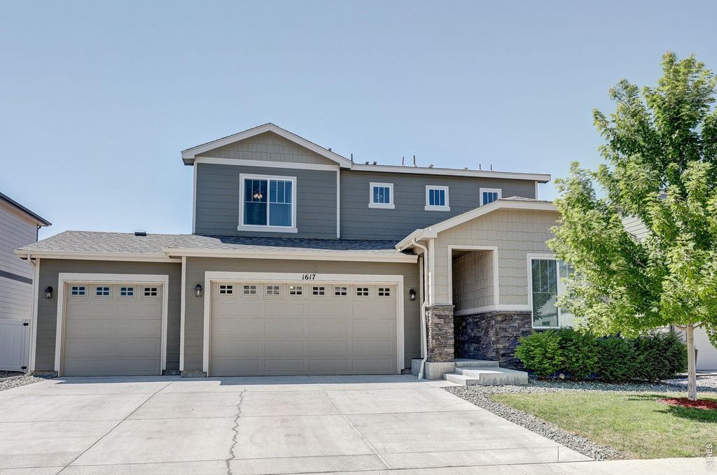 1617 Northcroft Dr
