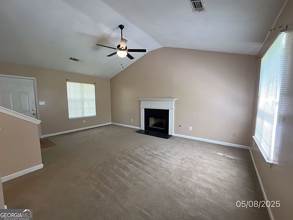 3rd image of 260 Village Dr