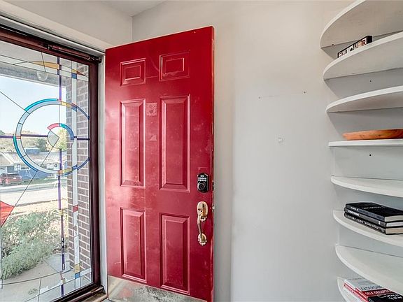 4th image of 106 NW 67th St