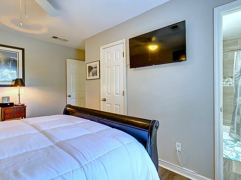 213 High Creek Dr — Photo 15