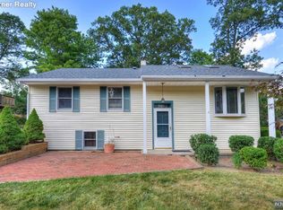 13 Post Brook Rd S, West Milford, NJ 07480
