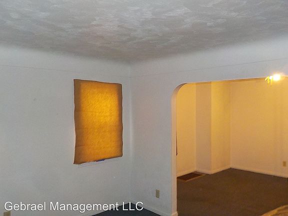 4th image of 237 E Livingston Dr
