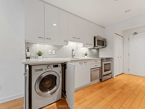 5th image of 202 Saint Patrick St #15