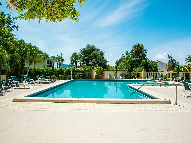1840 Tarpon Ln #D202 — Photo 30