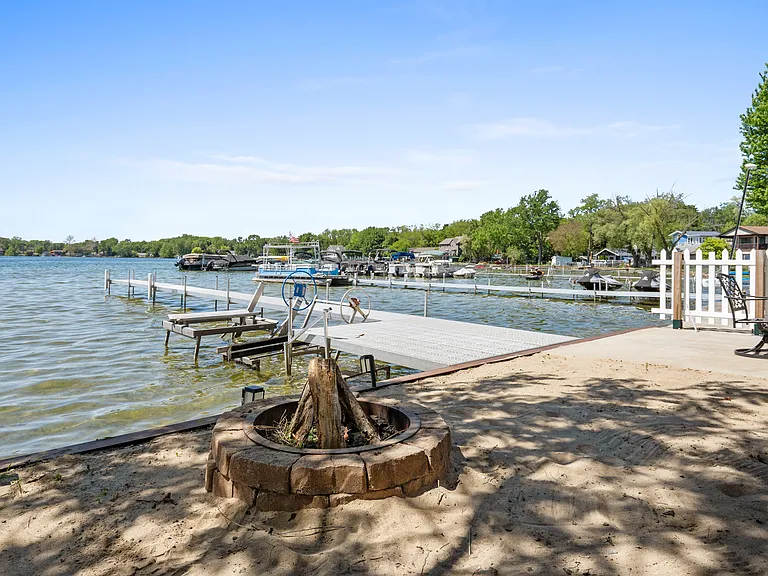 11478 E Shore Dr — Photo 20