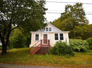 12 River Rd, Brentwood, NH 03833