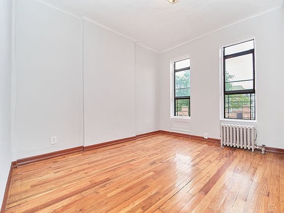3rd image of 2092 Amsterdam Ave APT 5R