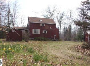 11916 S McKinley Ave, Lake, MI 48632