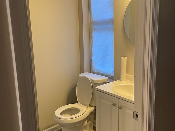 4th image of 1416 N 30th St