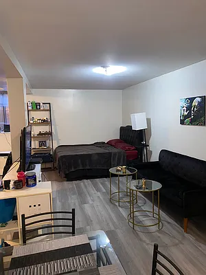 Rented by Irene Mihalios, LREB | media 8