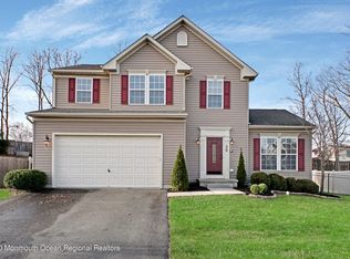 59 Lamp Post Dr, Barnegat, NJ 08005