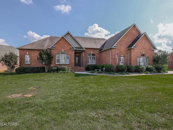 1639 Pinnacle Point Dr, Alcoa, TN 37701