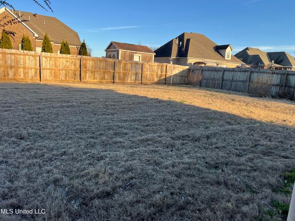 3730 SW Buck Run Dr, Southaven, MS 38672
